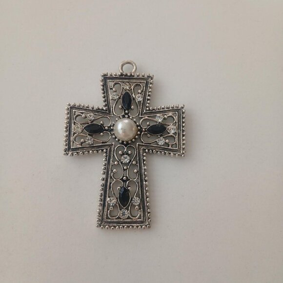 LARGE CROSS PENDANT - Picture 2 of 3